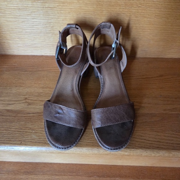 Frye Brown Leather Sandals - Picture 1 of 5
